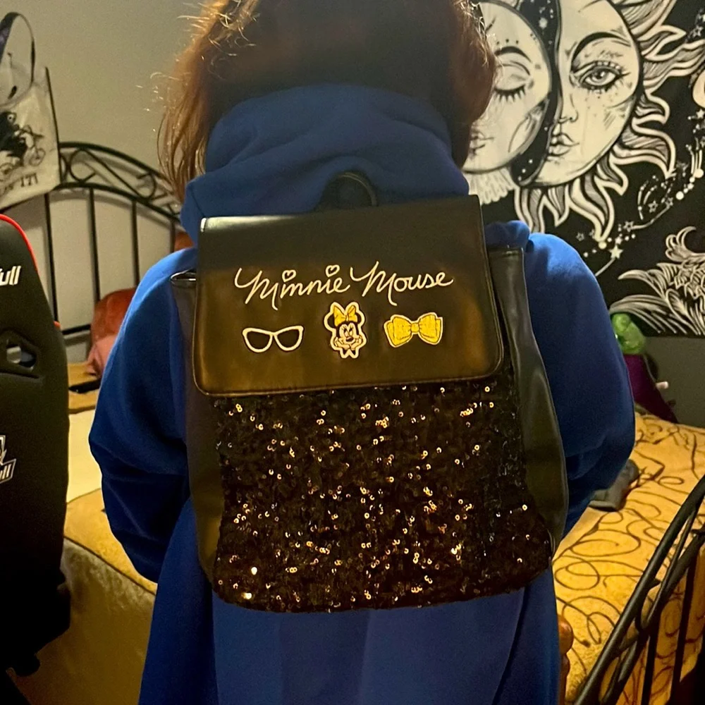 Vintage Minnie Mouse sequin mini backpack ears and earrings set 💛 - Picture 7 of 7